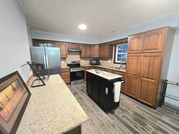 Coastal Comfort Close to Camp Lejeune - Image 4
